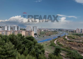 Edificio all\'aperto - Quadrilocale viale castagnola
 
17, Catania - foto 49