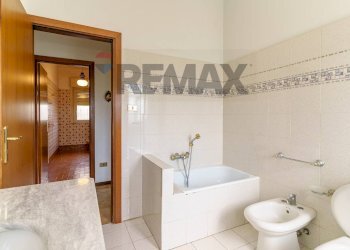 Bagno - Appartamento via Francesco Guglielmino
 
20, Catania - foto 17