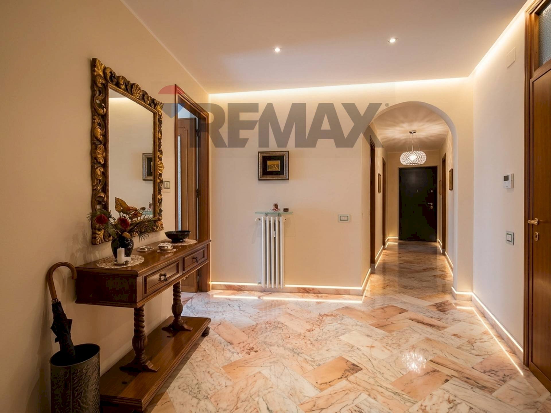 Hall / corridoio - Apartment Via Spirito Santo
 
159, Enna - photo 1