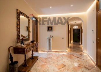 Hall / corridoio - Apartment Via Spirito Santo
 
159, Enna - photo 1
