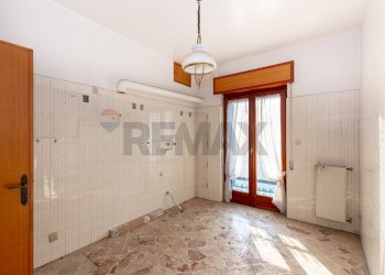 Stanza vuota - Quadrilocale VIa Roma
 
11, San Pietro Clarenza - foto 18