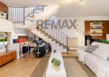 Soggiorno - Villa VIA DEI GELSOMINI
 
16A, Pedara - foto 26