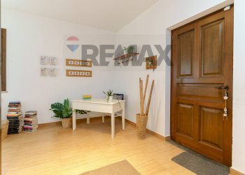 Sala da pranzo - Villa VIA DEI GELSOMINI
 
16A, Pedara - foto 32