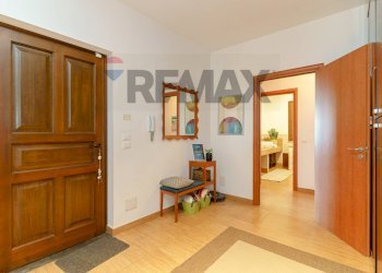 Hall / corridoio - Villa VIA DEI GELSOMINI
 
16A, Pedara - foto 33
