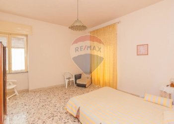 Camera / camera da letto - Independent house Via cassone
 
25, Zafferana Etnea - photo 6