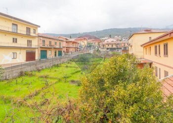 Edificio all\'aperto - Independent house Via cassone
 
25, Zafferana Etnea - photo 20