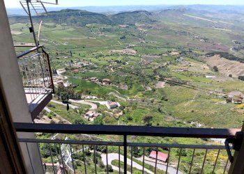Vista delle montagne - Appartamento Via Libertà
 
93, Enna - foto 4