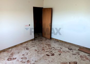 Stanza vuota - Appartamento Via Libertà
 
93, Enna - foto 7