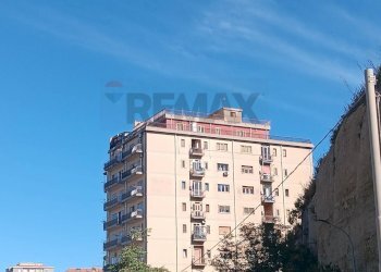 Edificio all\'aperto - Appartamento Via Libertà
 
93, Enna - foto 29