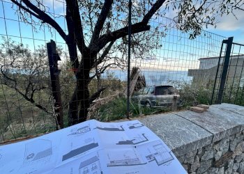 Edificio all\'aperto - Terreno edificabile Via madre chiesa
26, Scaletta Zanclea - foto 1