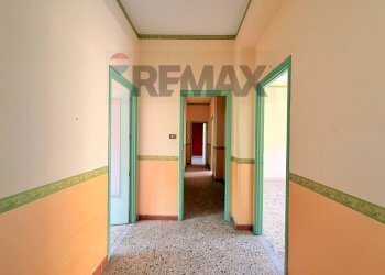 Hall / corridoio - Apartment viale amendola
 
38, Riposto - photo 16