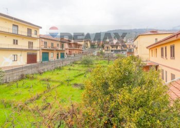 Edificio all\'aperto - Terreno edificabile via dei Gerani
11, Zafferana Etnea - foto 2