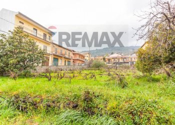 Vista delle montagne - Terreno edificabile via dei Gerani
11, Zafferana Etnea - foto 3