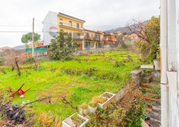 Giardino - Terreno edificabile via dei Gerani
11, Zafferana Etnea - foto 4