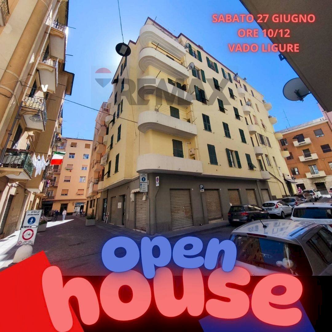 Edificio all\'aperto - Quadrilocale Via Vittorio Emanuele
 
9, Vado Ligure - foto 1