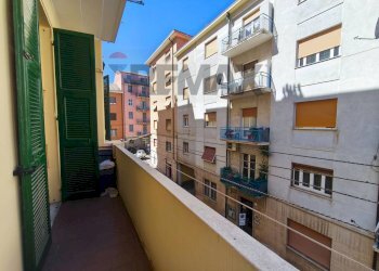 Balcone - Quadrilocale Via Vittorio Emanuele
 
9, Vado Ligure - foto 3