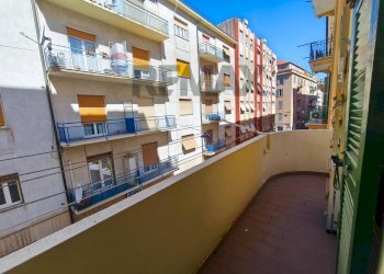 Balcone - Quadrilocale Via Vittorio Emanuele
 
9, Vado Ligure - foto 4