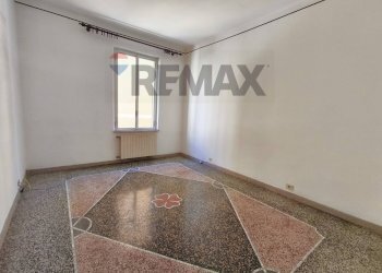 Stanza vuota - Quadrilocale Via Vittorio Emanuele
 
9, Vado Ligure - foto 5