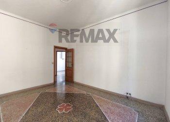 Stanza vuota - Quadrilocale Via Vittorio Emanuele
 
9, Vado Ligure - foto 9