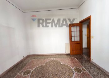 Stanza vuota - Quadrilocale Via Vittorio Emanuele
 
9, Vado Ligure - foto 28