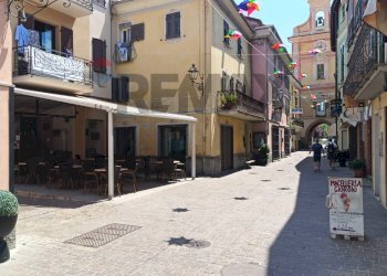Edificio all\'aperto - Bar Tavola Calda - Fredda Via Roma, Cairo Montenotte - foto 2