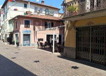 Edificio all\'aperto - Bar Tavola Calda - Fredda Via Roma, Cairo Montenotte - foto 3