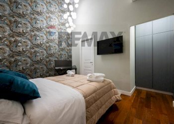 Camera / camera da letto - Apartment Piazza Trieste E Trento
48, Napoli - photo 6