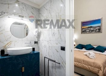 Bagno - Apartment Piazza Trieste E Trento
48, Napoli - photo 9