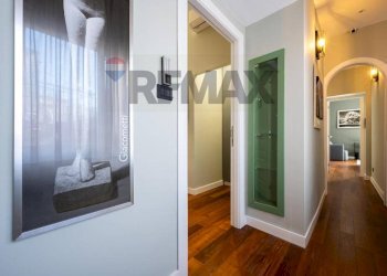 Hall / corridoio - Apartment Piazza Trieste E Trento
48, Napoli - photo 13