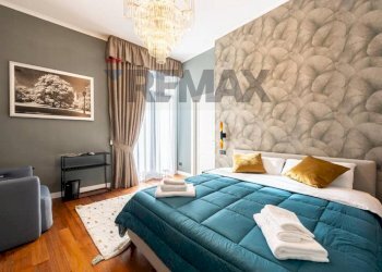Camera / camera da letto - Apartment Piazza Trieste E Trento
48, Napoli - photo 25