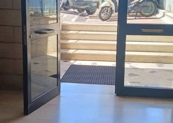 Ricezione / Lobby - Quadrilocale Via Alessandro Manzoni
 
214, Napoli - foto 15