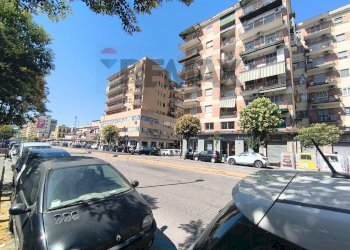Edificio all\'aperto - Trilocale Via P.Baffi
 
2, Napoli - foto 3
