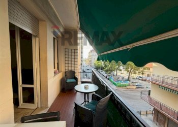 Balcone - Apartment Via Roma
16, Falconara Marittima - photo 3