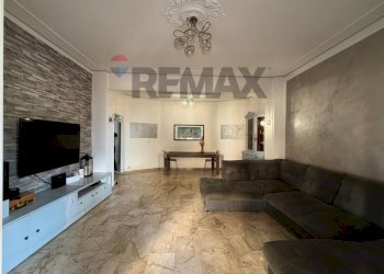 Soggiorno - Apartment Via Roma
16, Falconara Marittima - photo 5