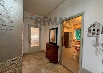 Hall / corridoio - Apartment Via Roma
16, Falconara Marittima - photo 9