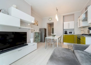 Foto 1 - Trilocale VIA POLLENZO
 
54, Torino - foto 1