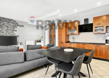 Sala da pranzo - Bilocale via busto arsizio
 
35, Busto Garolfo - foto 8