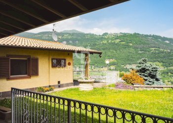 GIARDINO DI PROPRIETA\' - Appartamento via Manzoni
 
28, Sovere - foto 5