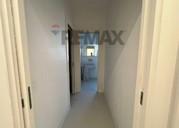 Hall / corridoio - Quadrilocale Via Del Discobolo
 
7-9, Napoli - foto 10