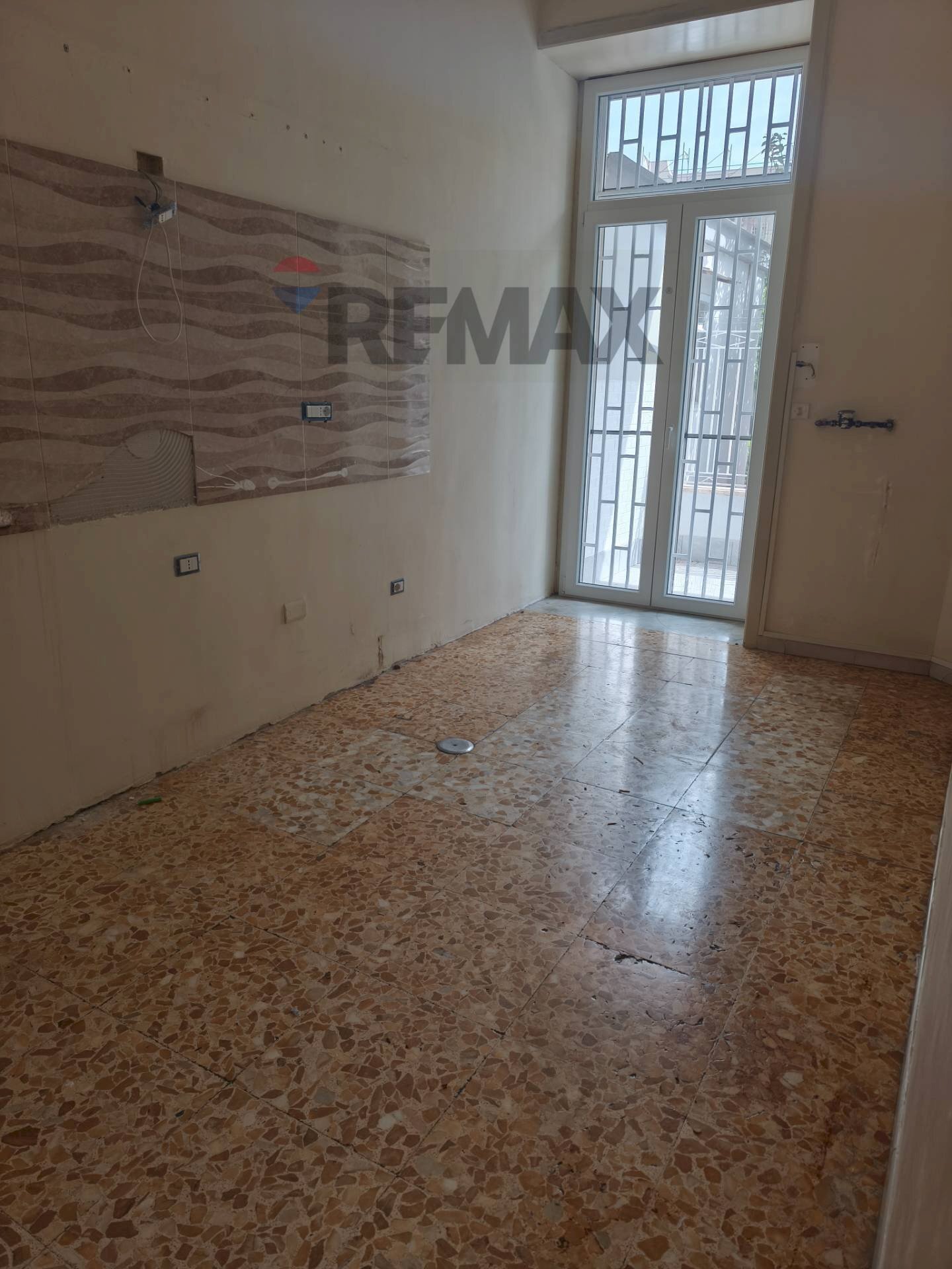Stanza vuota - Trilocale Via Vittorio Emanuele
 
115, Boscoreale - foto 1
