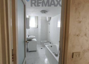 Bagno - Three-room apartment Via Vittorio Emanuele
 
115, Boscoreale - photo 13