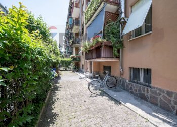 Edificio all\'aperto - Three-room apartment Viale Ildebrando Cocconi
22, Parma - photo 1