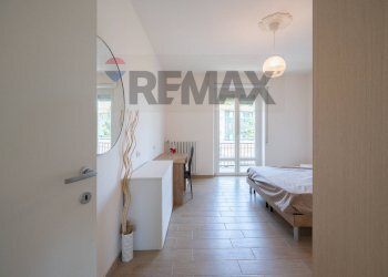 Camera / camera da letto - Three-room apartment Viale Ildebrando Cocconi
22, Parma - photo 25