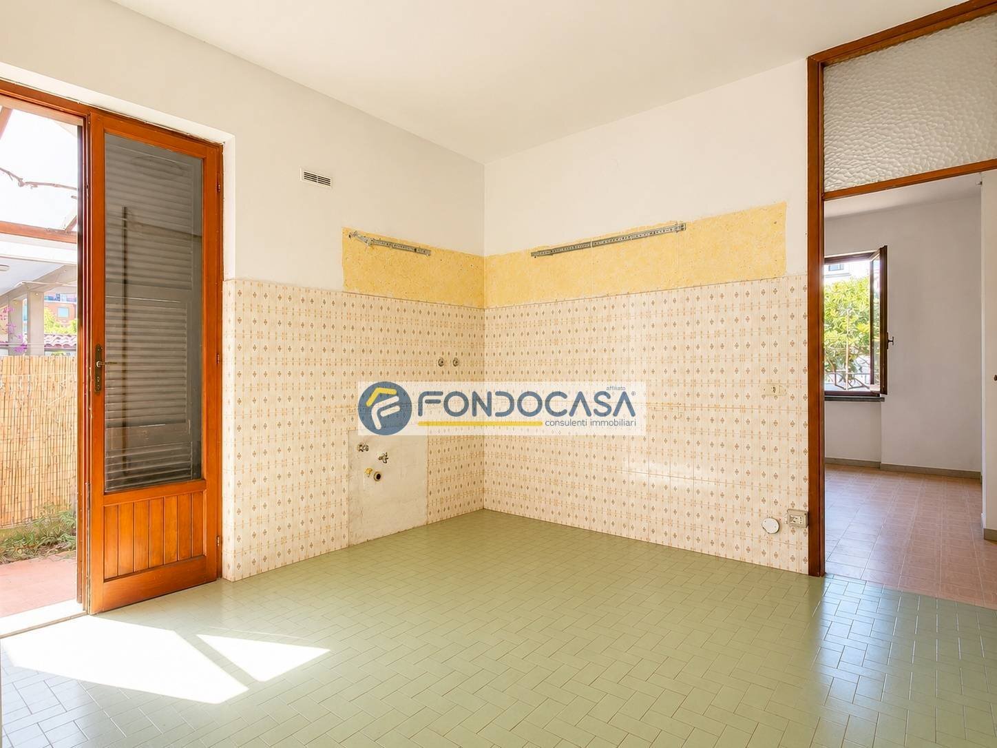 soggiorno con cucina - Bilocale Via Esperanto, Massa - foto 1