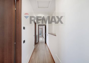 Hall / corridoio - Independent house Via Giovanni da Legnano
 
59, Legnano - photo 8