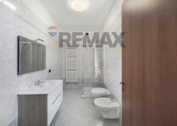 Bagno - Independent house Via Giovanni da Legnano
 
59, Legnano - photo 10