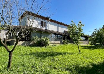 Casa indipendente Regione Castagnole, Canelli - foto 35