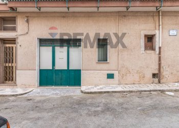 Edificio all\'aperto - Casa indipendente via Fenice
 
1, Comiso - foto 2