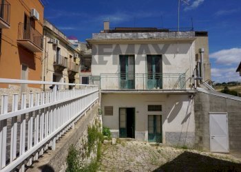 Casa all\'aperto - Casa indipendente via dei vespri
 
160, Giarratana - foto 4