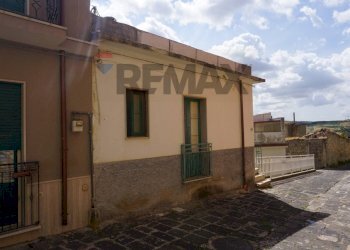 Casa all\'aperto - Casa indipendente via dei vespri
 
160, Giarratana - foto 6